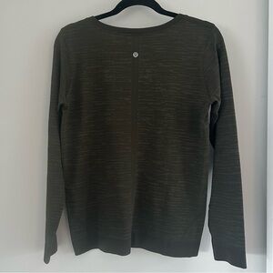 Lululemon Green Swiftly Relaxed Long Sleeve Shirt Size 8